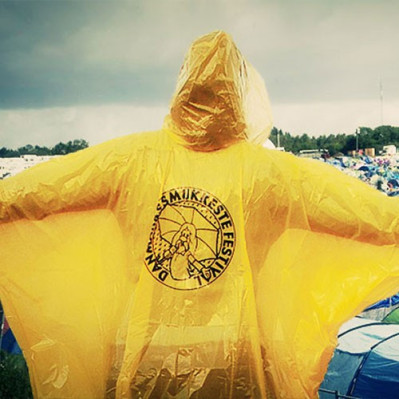 Regnjakker og ponchoer med logo tryk