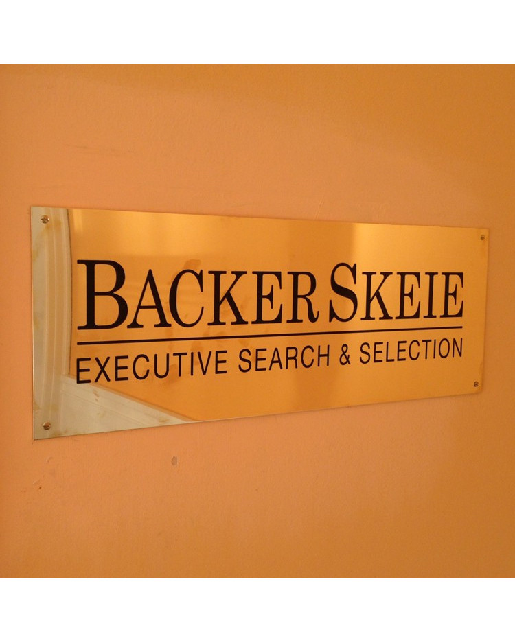Graverede messingskilte Graverede messingskilte