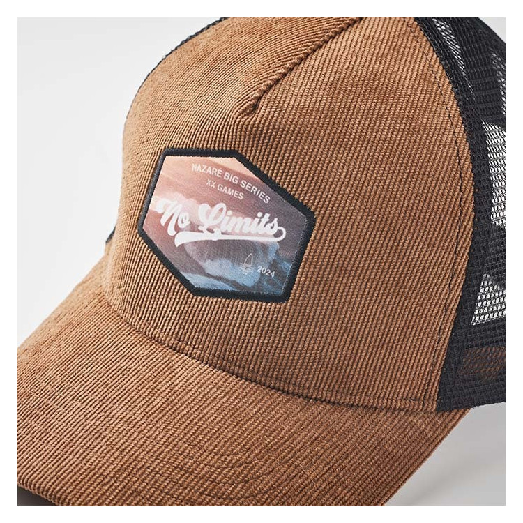 Kasket i fløjl med tryk