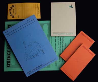 Farvede A5 skriveblokke med logo tryk